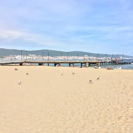 Summer Breeze 515 Apartment *